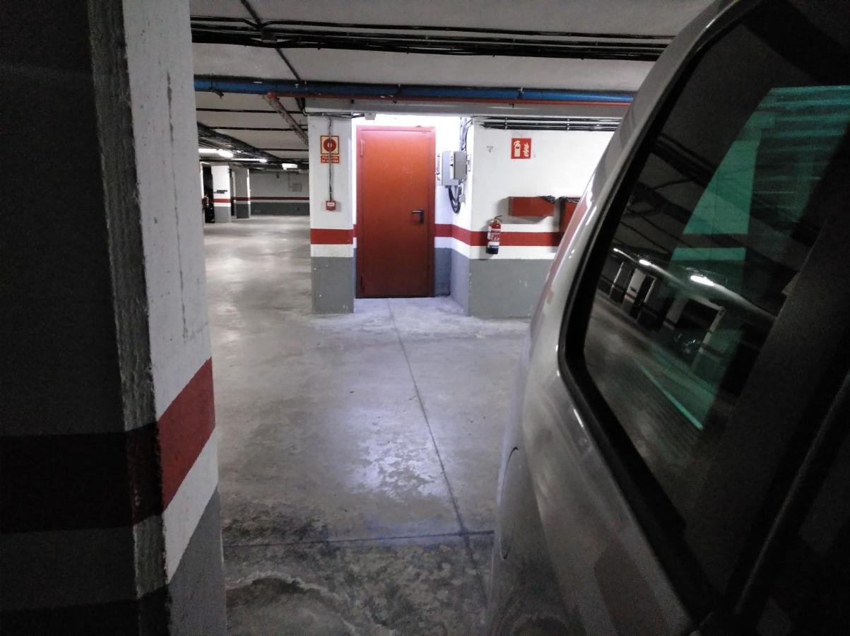 Andramari Tourist Home Parking& Wifi Аморебьета-Эчано Экстерьер фото